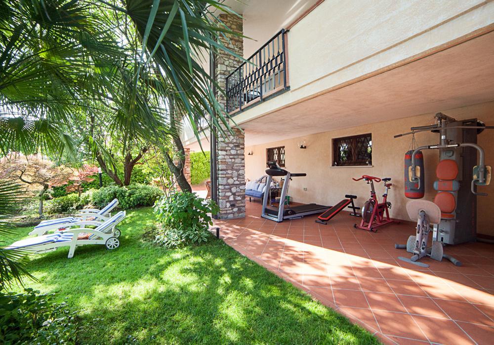 B&B Villa Adriano Десенцано дел Гарда Екстериор снимка