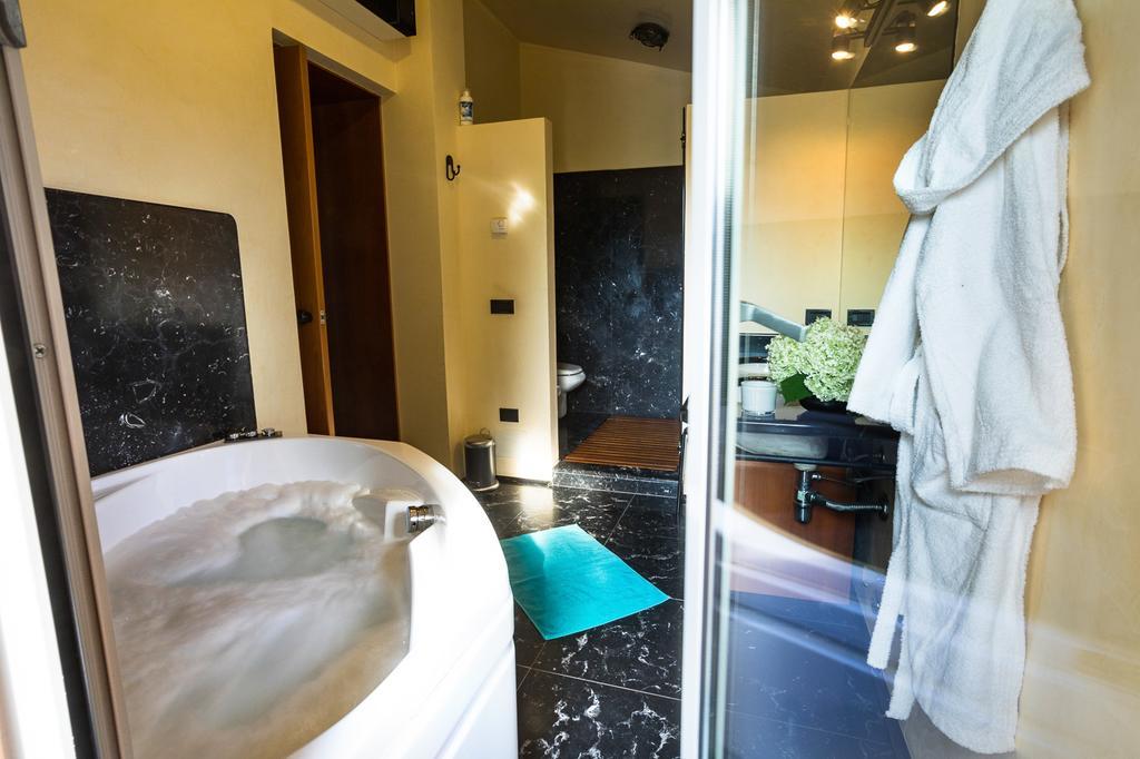 B&B Villa Adriano Десенцано дел Гарда Екстериор снимка