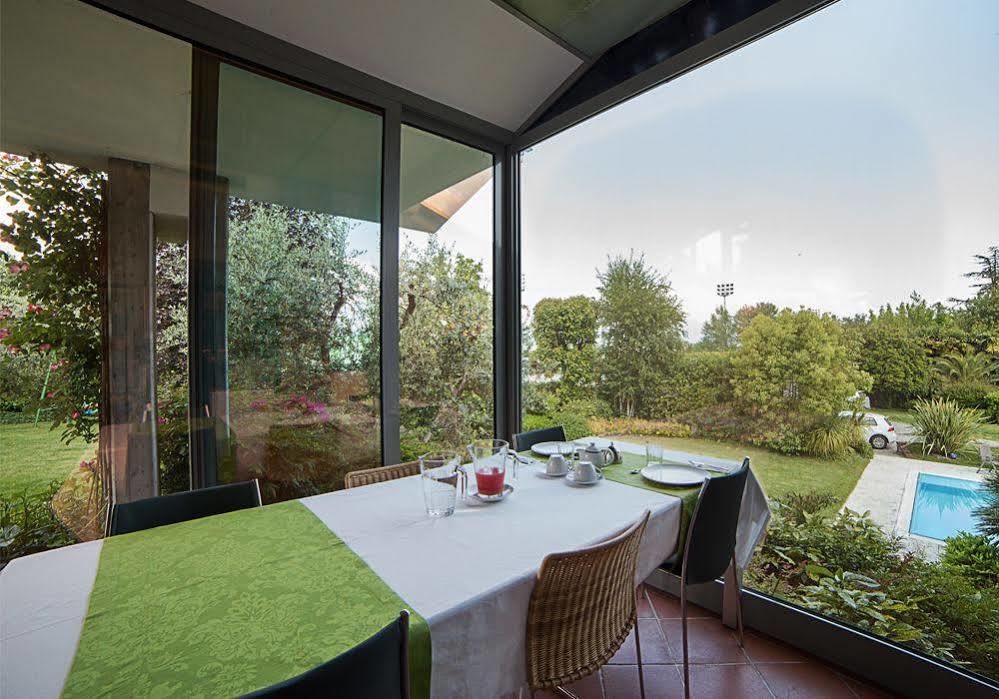 B&B Villa Adriano Десенцано дел Гарда Екстериор снимка